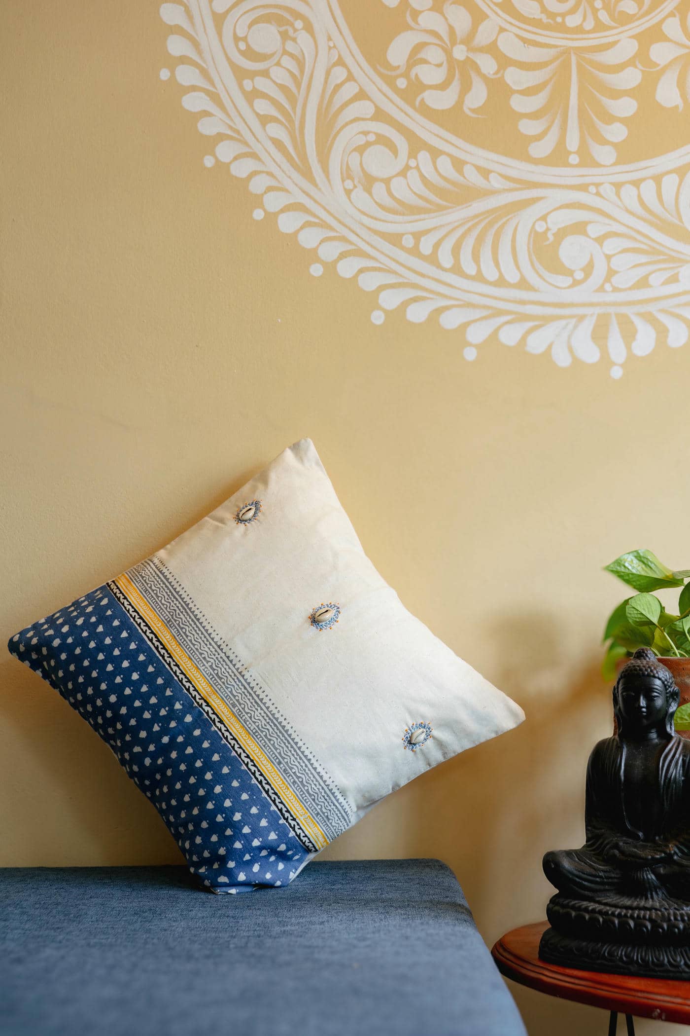 Cushion cover 2 (20 × 20)